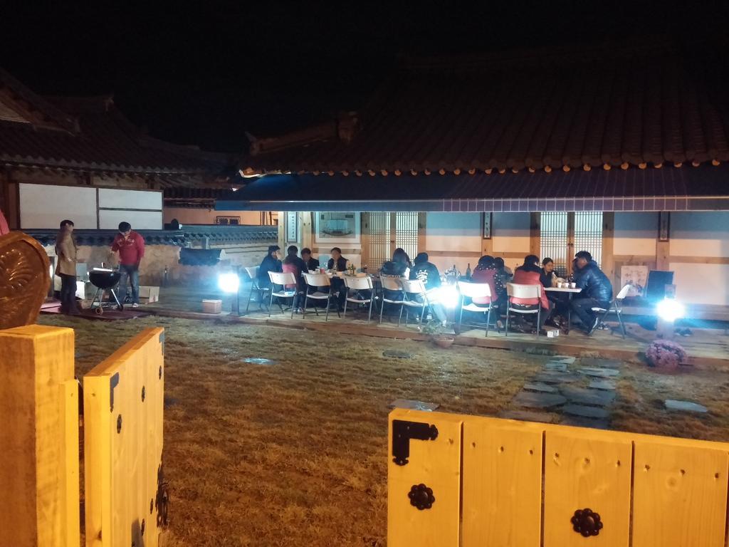 Jiwoo Dang Hotel Csondzsu Kültér fotó