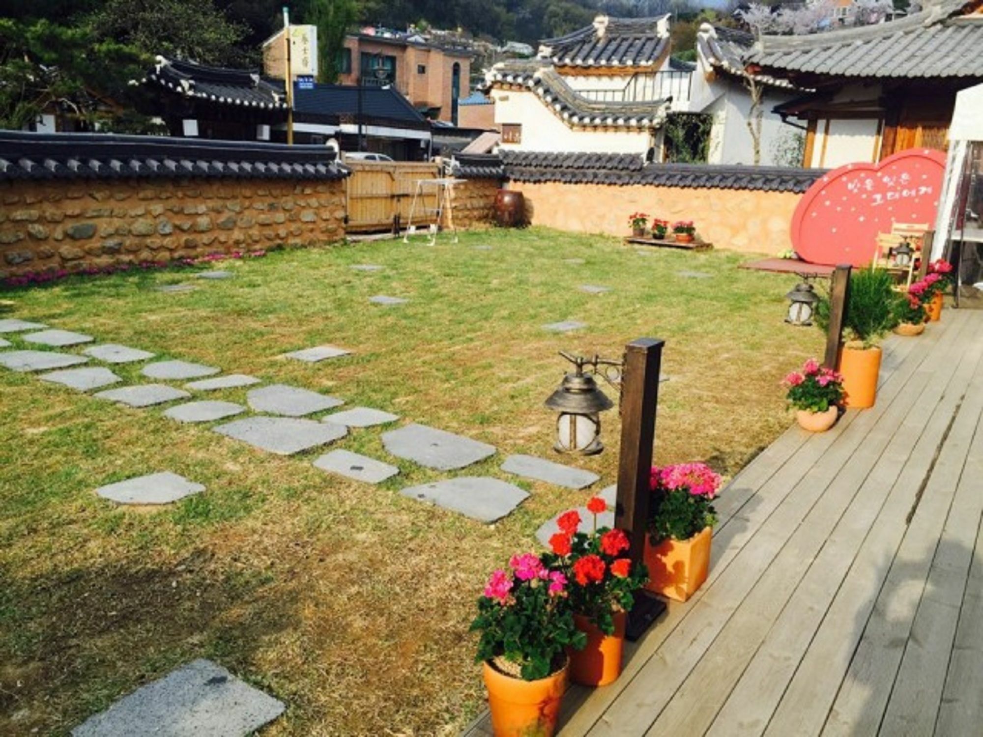 Jiwoo Dang Hotel Csondzsu Kültér fotó