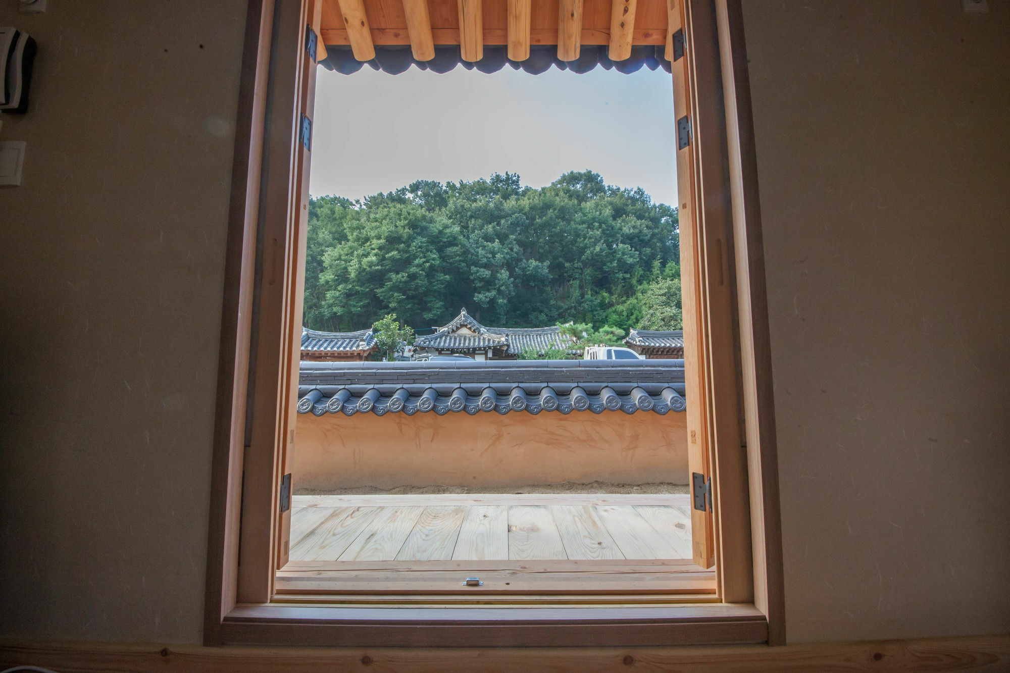 Jiwoo Dang Hotel Csondzsu Kültér fotó